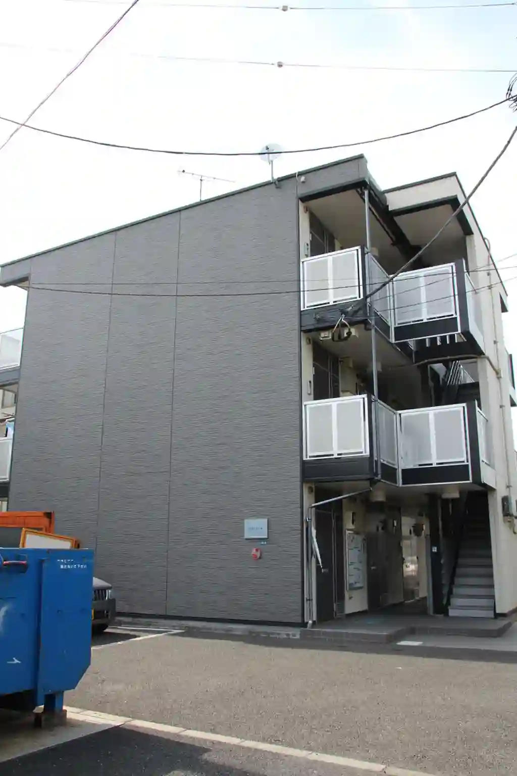 レオパレスDAIKATU M 外観